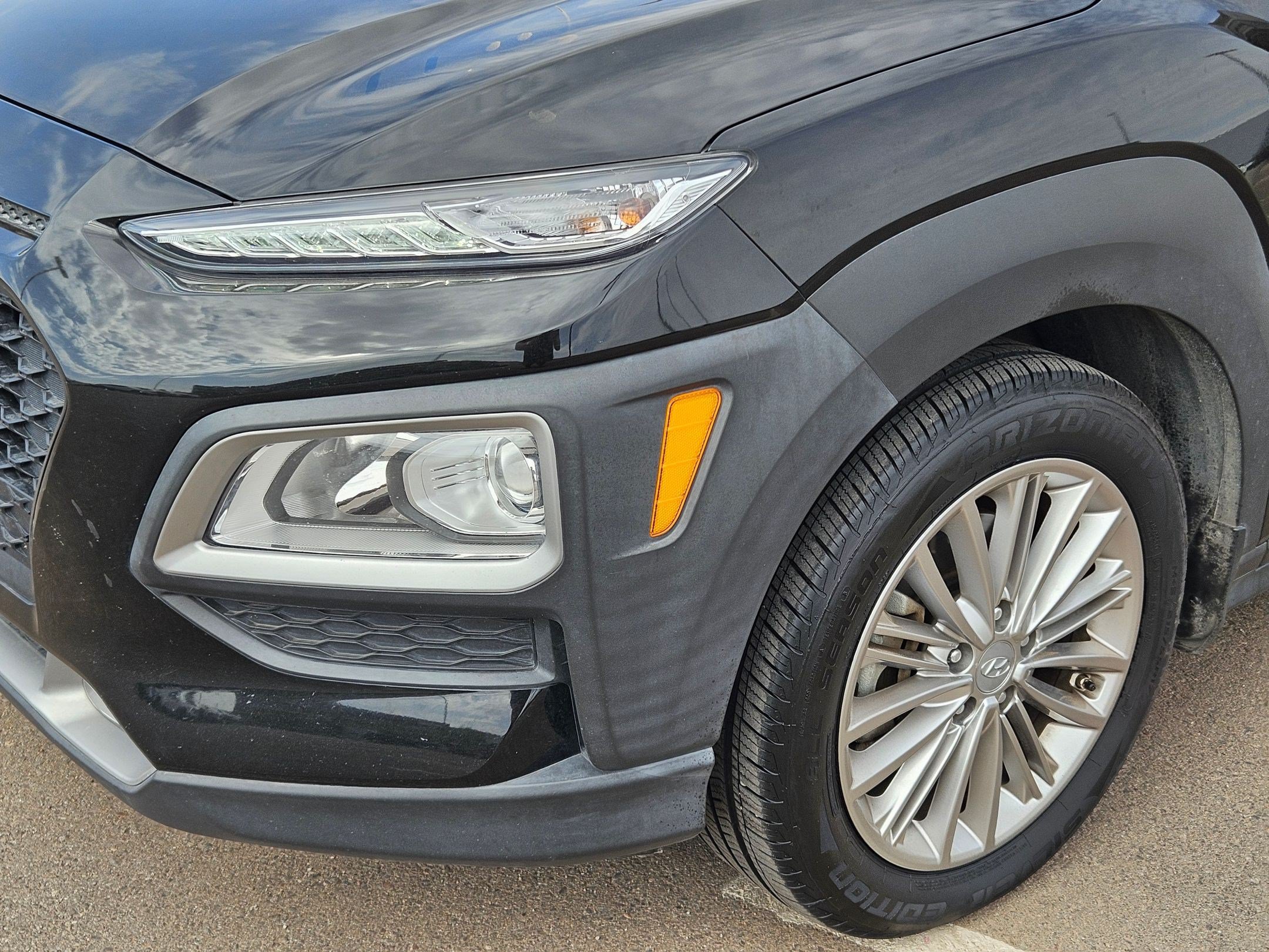 Used 2021 Hyundai Kona SEL Plus w/ Cargo Package AWD/4WD image 11