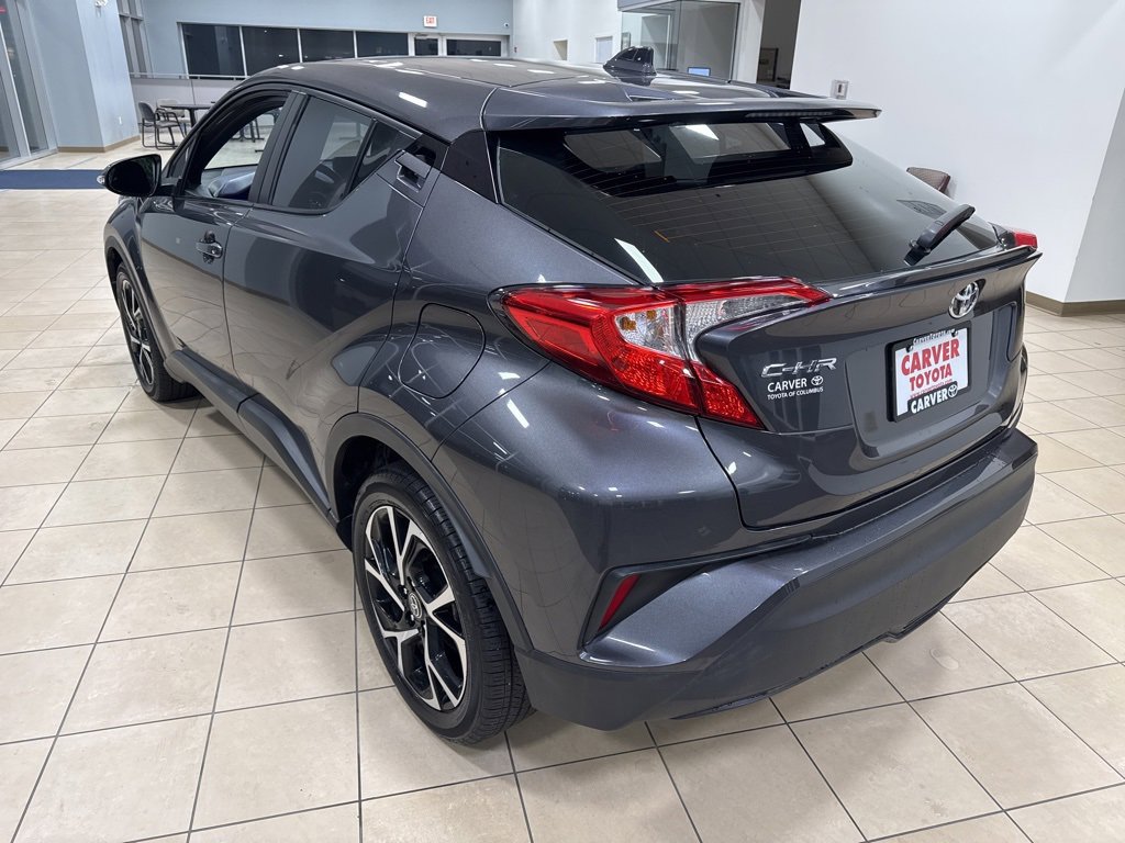 Used 2022 Toyota C-HR XLE image 9
