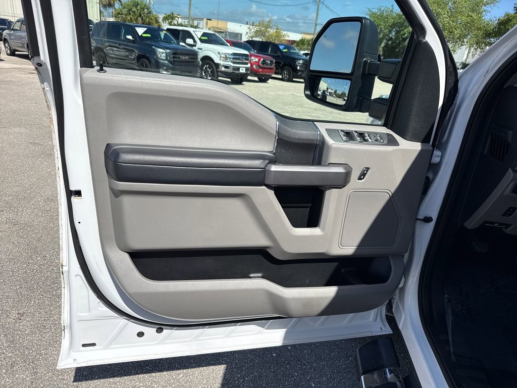 Certified 2019 Ford F250 XLT w/ XLT Value Package image 13
