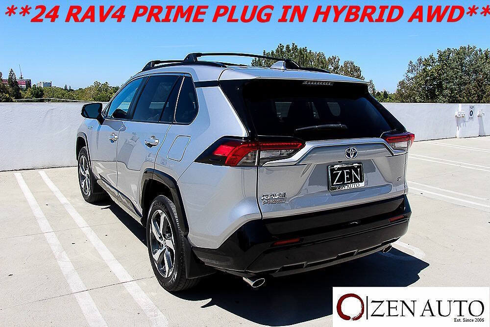 Used 2024 Toyota RAV4 SE w/ Weather & Moonroof Package AWD/4WD image 9