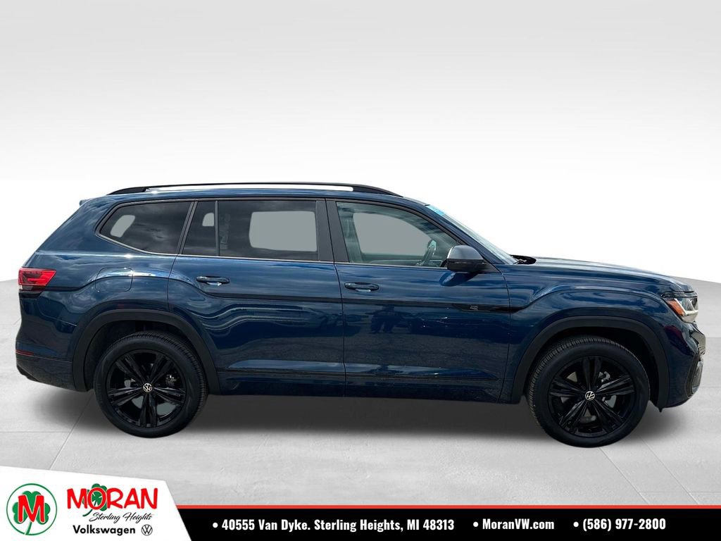 Used 2023 Volkswagen Atlas SEL R-Line AWD/4WD image 6