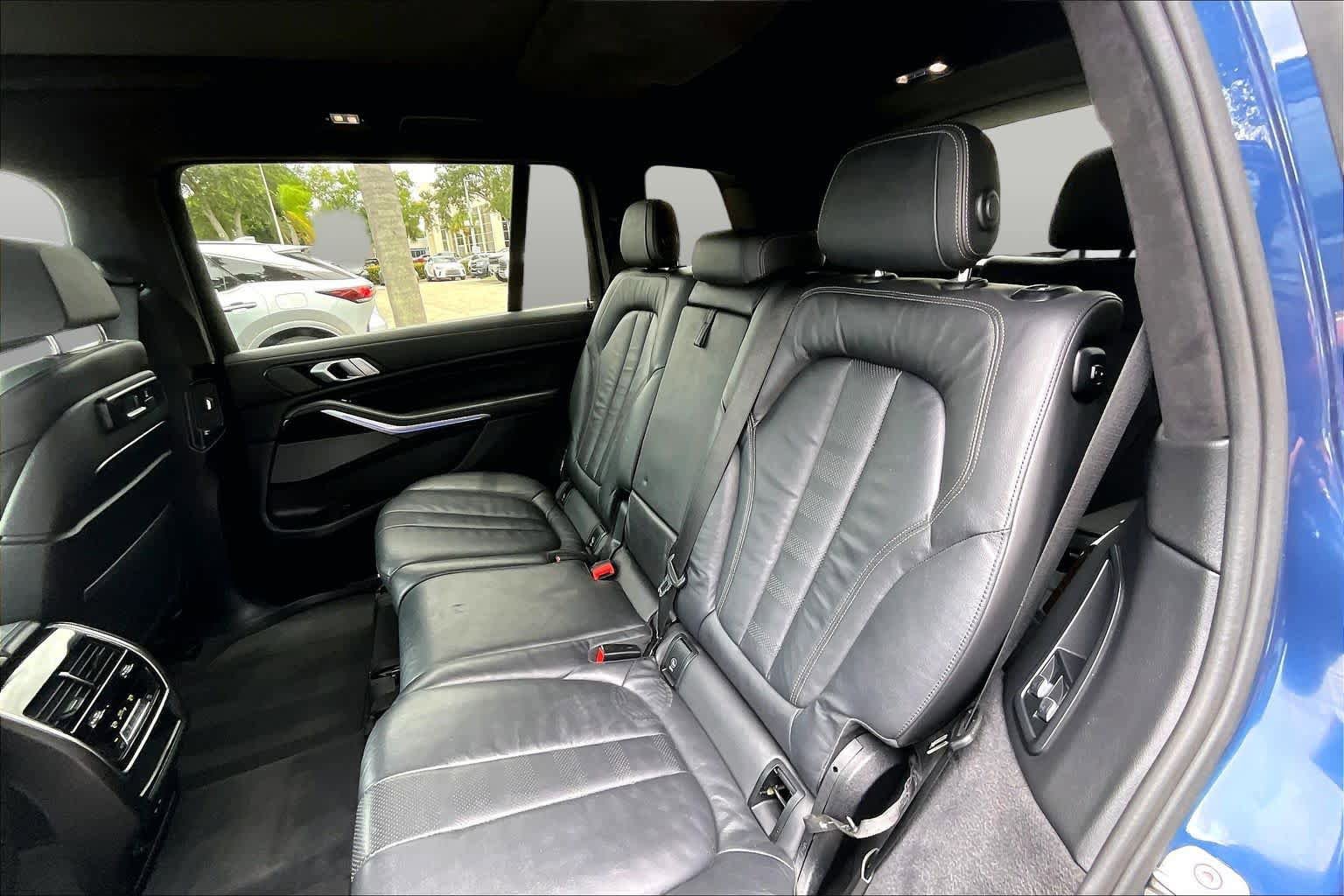 Used 2019 BMW X7 xDrive50i w/ M Sport Package AWD/4WD image 20