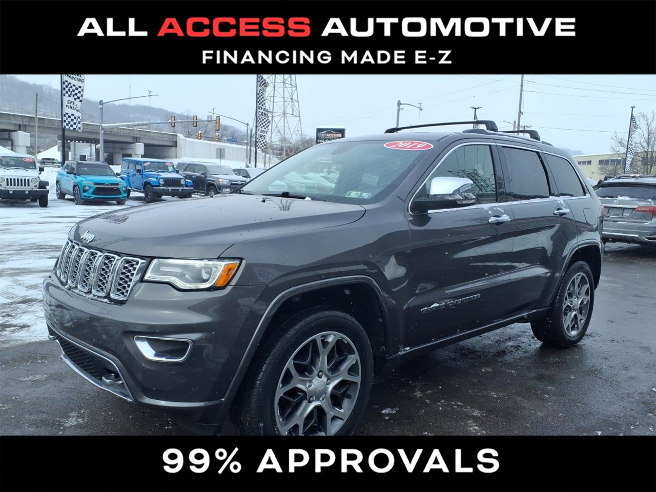 Used 2019 Jeep Grand Cherokee Overland image 4