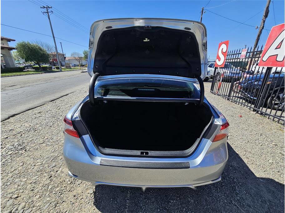 Used 2023 Toyota Camry SE image 26