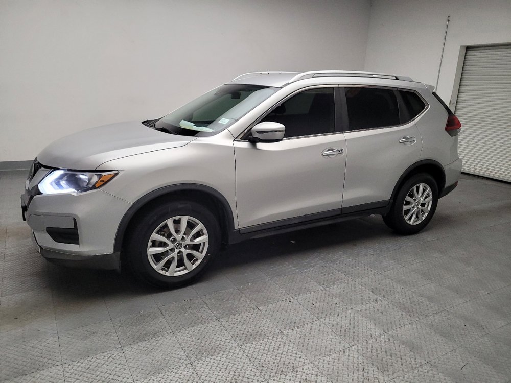 Used 2019 Nissan Rogue SV FWD image 2