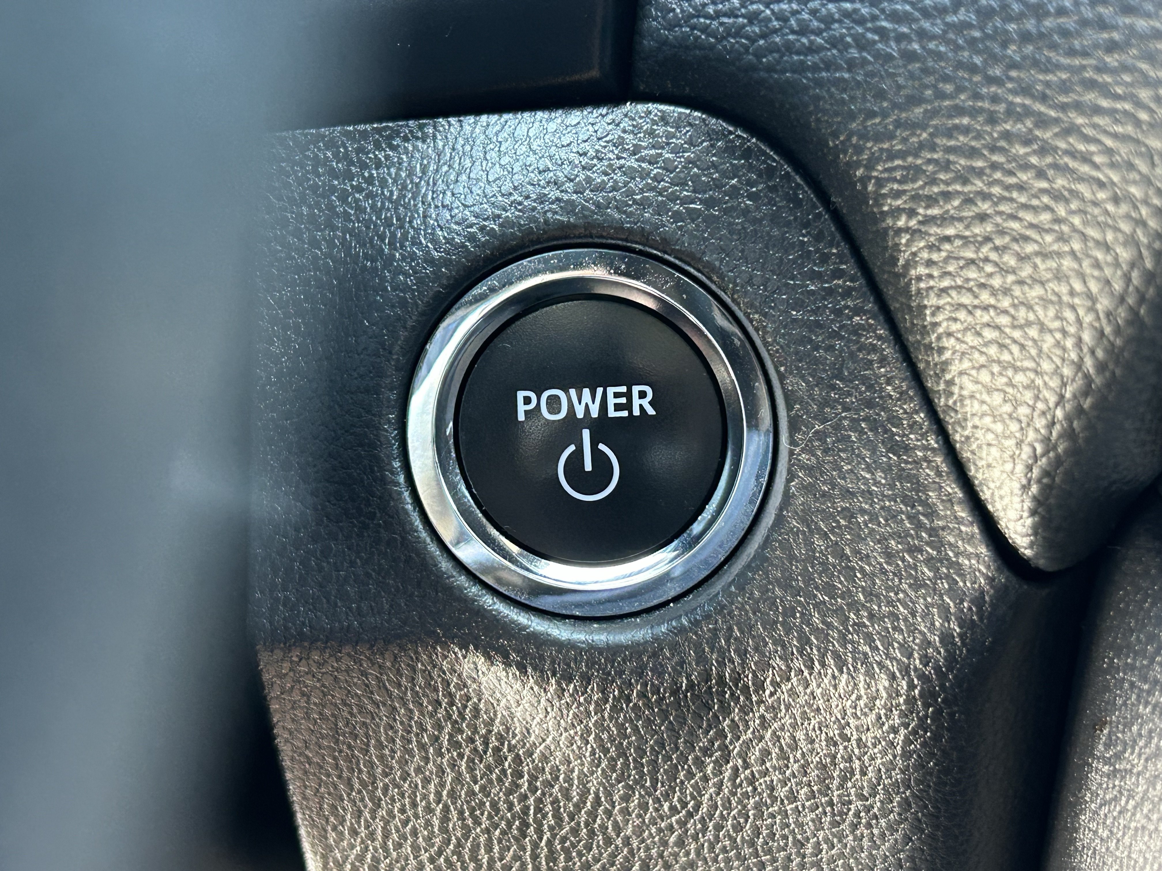 Certified 2025 Toyota RAV4 XLE AWD/4WD image 24