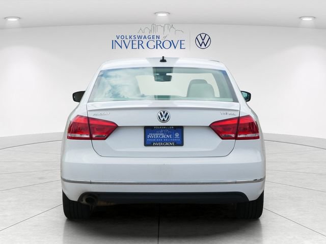 Used 2014 Volkswagen Passat 1.8T SEL Premium FWD image 6