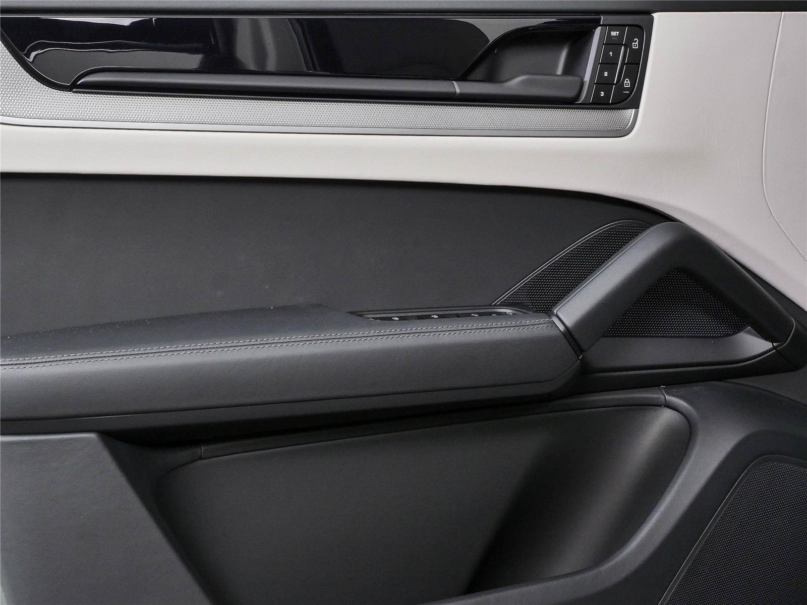 New 2026 Porsche Cayenne AWD/4WD image 6
