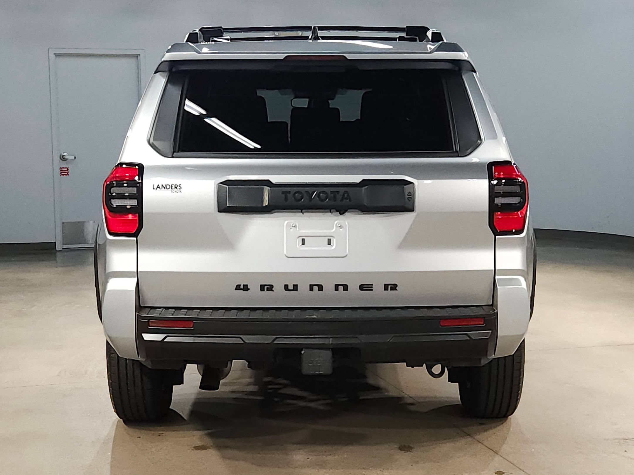 Used 2025 Toyota 4Runner SR5 AWD/4WD image 6