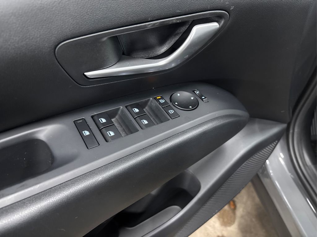 Used 2025 Hyundai Santa Cruz SEL image 32