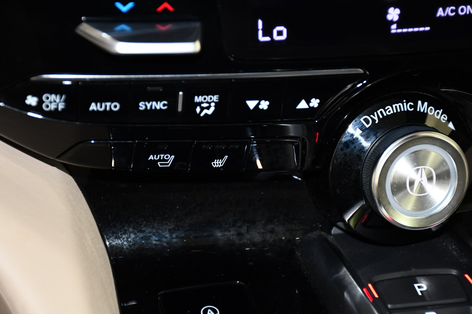 Certified 2024 Acura MDX SH-AWD w/ Technology Package image 29