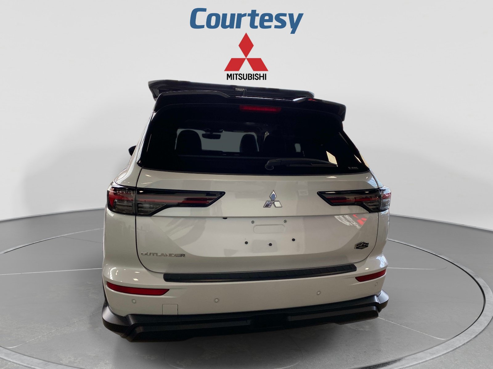 New 2026 Mitsubishi Outlander AWD image 4