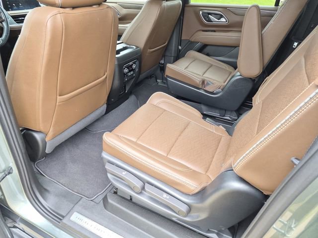 Used 2023 Chevrolet Suburban High Country AWD/4WD image 30