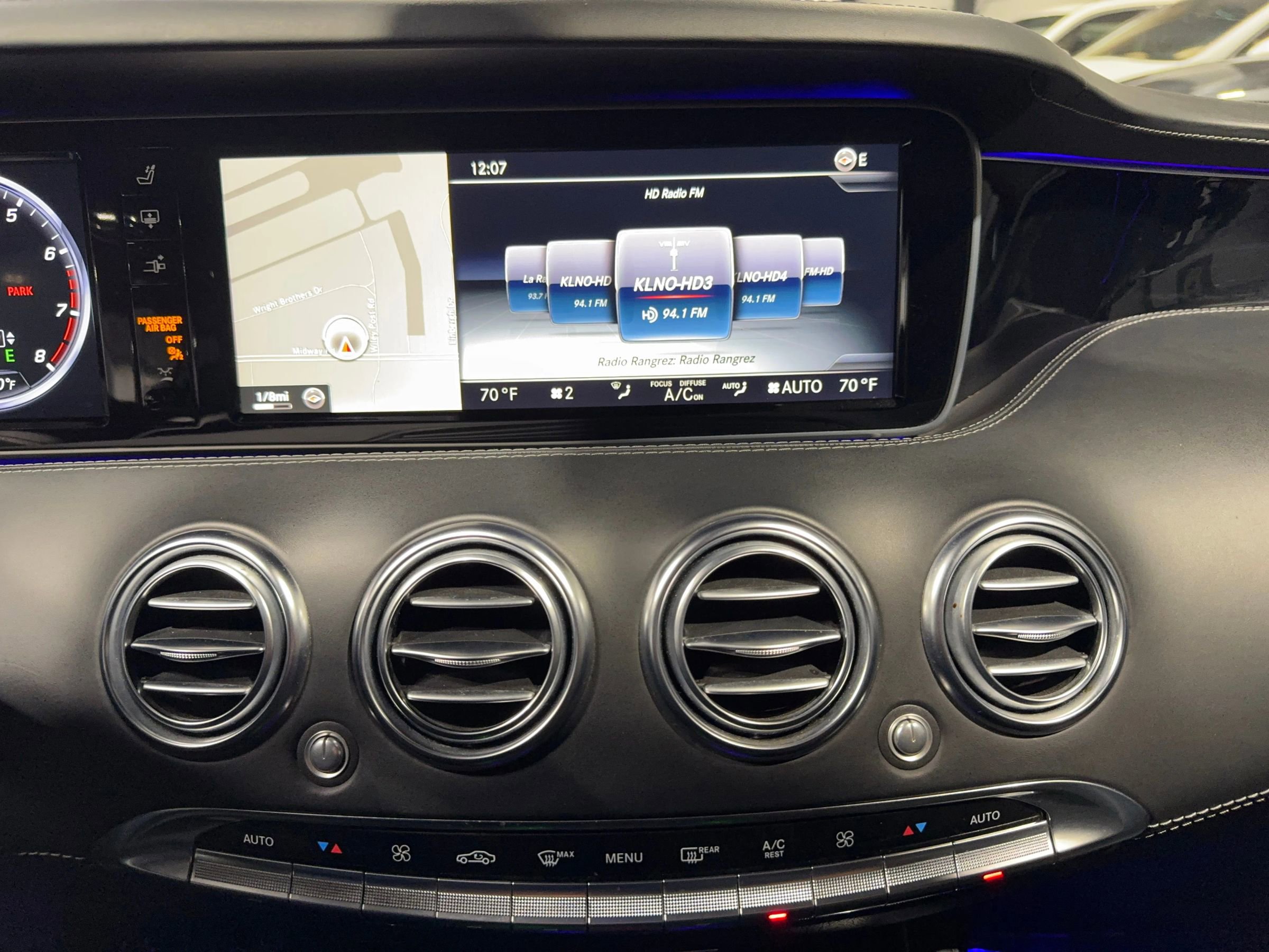 Used 2015 Mercedes-Benz S 550 S 550 4MATIC Coupe 2D image 34