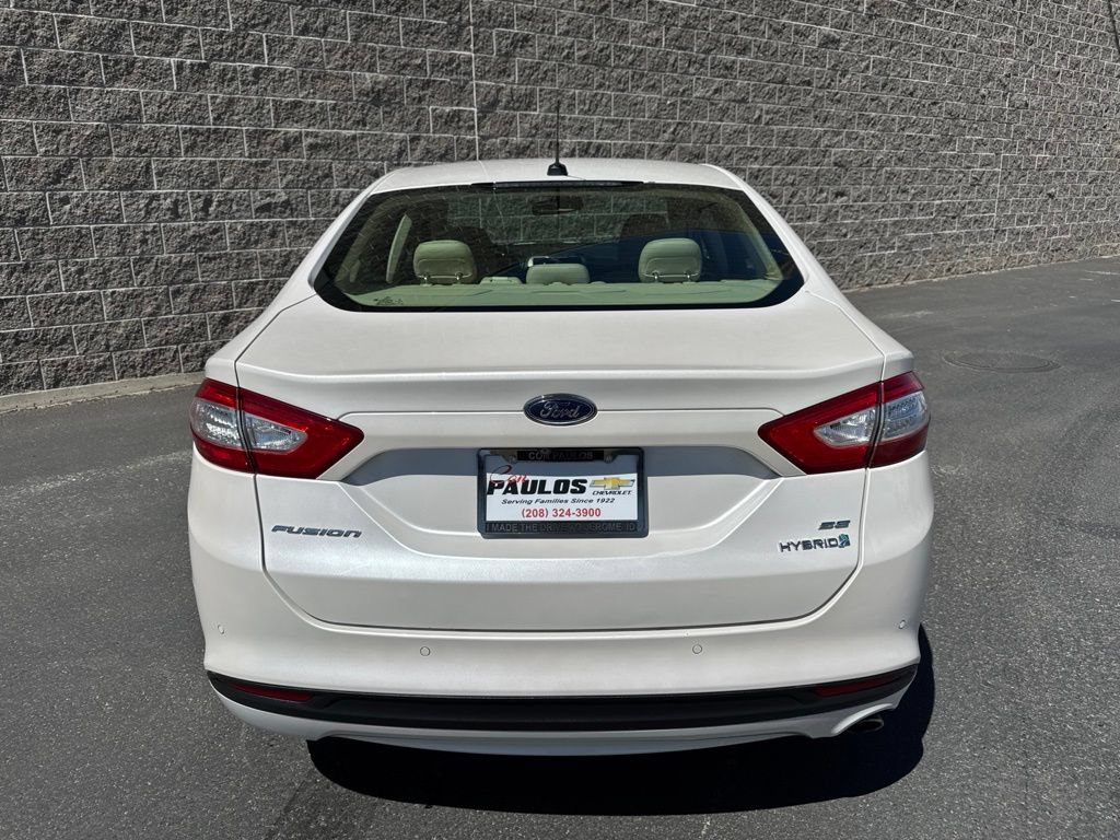 Used 2016 Ford Fusion SE w/ Equipment Group 502A FWD image 5