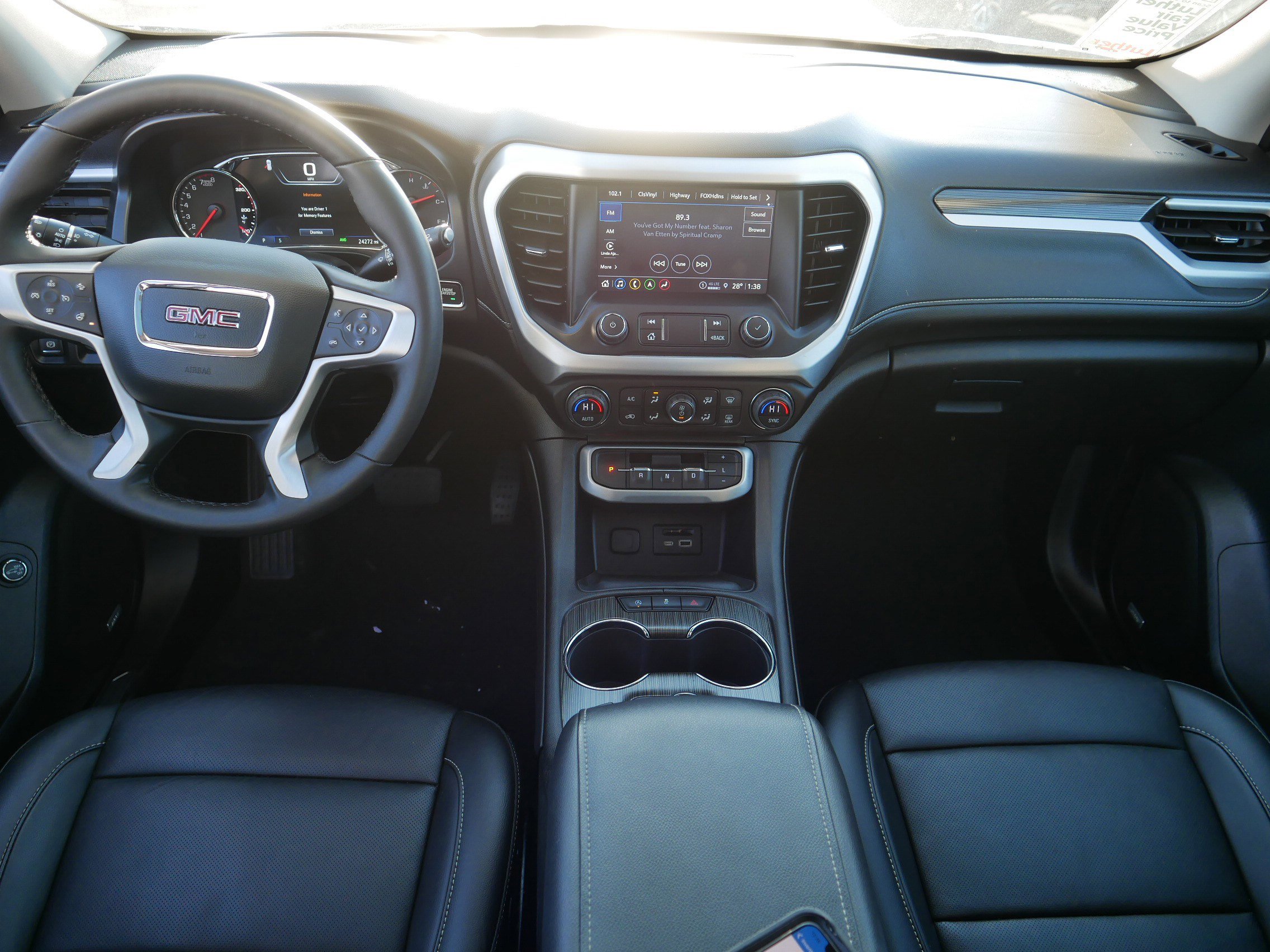 Certified 2023 GMC Acadia SLT w/ Elevation Edition image 10