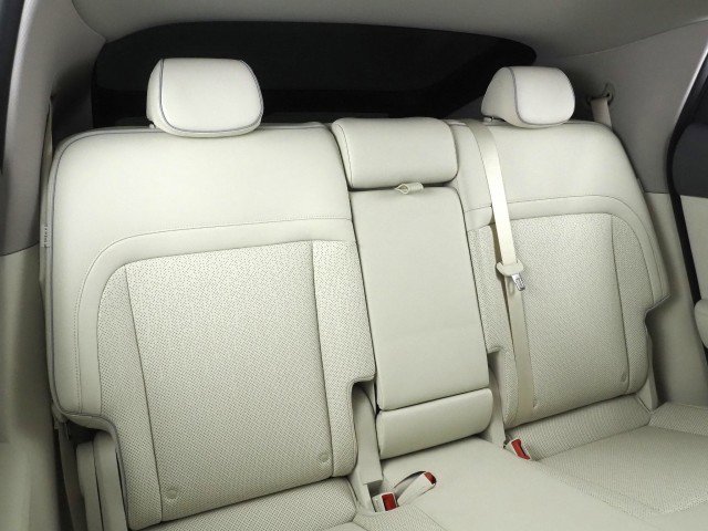 Used 2024 Genesis GV60 Advanced image 14