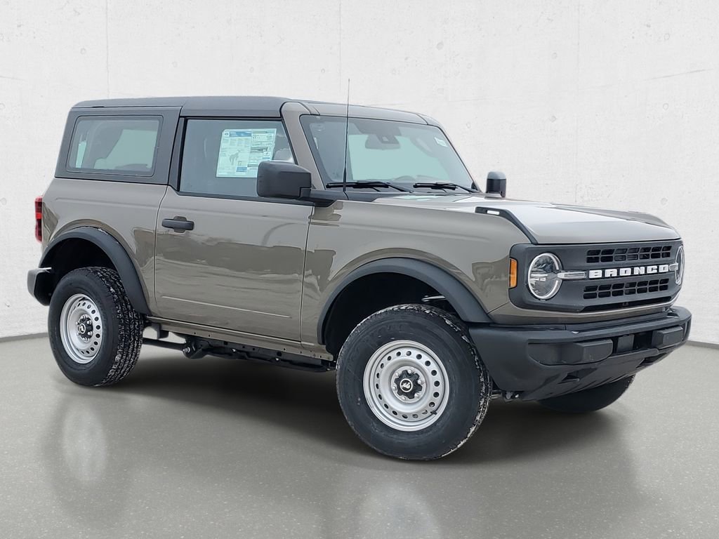New 2026 Ford Bronco 2-Door image 2