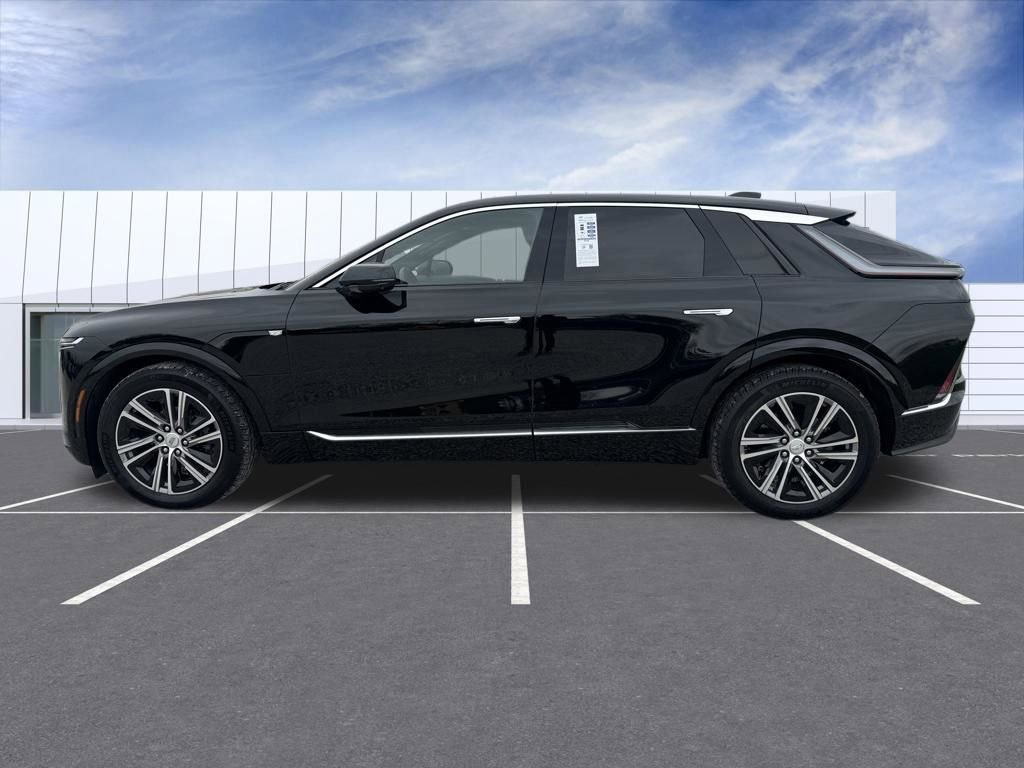 Certified 2024 Cadillac Lyriq Luxury image 5