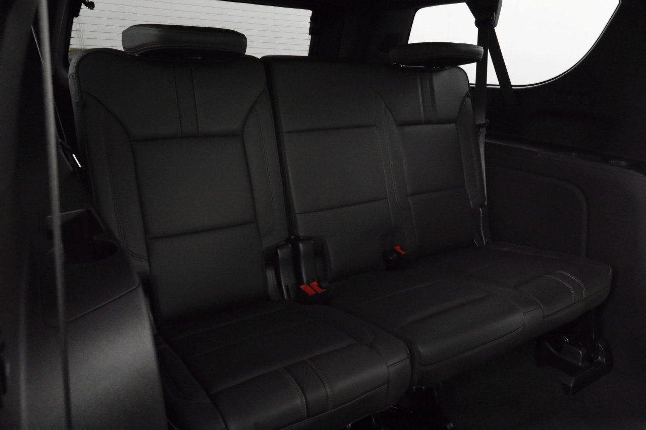 Used 2023 Chevrolet Suburban RST image 28