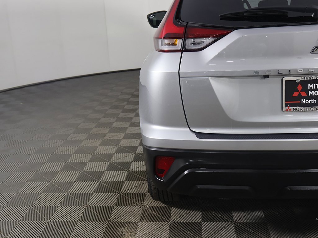 New 2025 Mitsubishi Eclipse Cross LE image 12