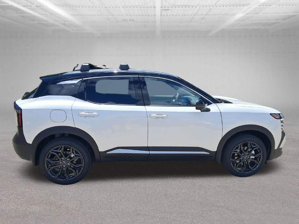 New 2026 Nissan Kicks SR AWD/4WD image 7