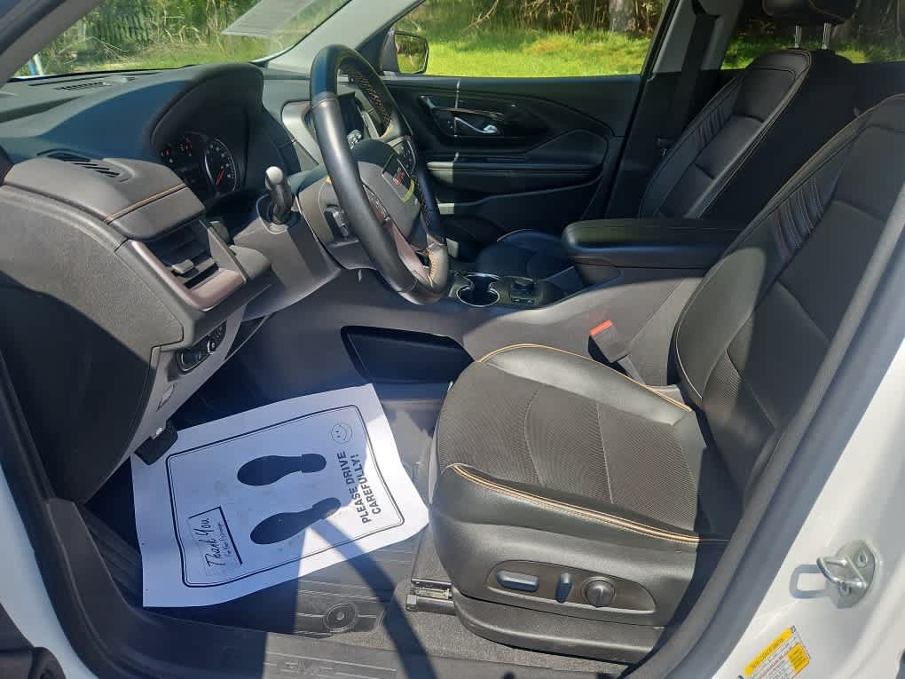 Used 2023 GMC Terrain AT4 AWD/4WD image 10