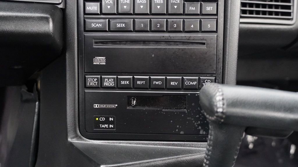 Used 1993 Cadillac Allante image 26