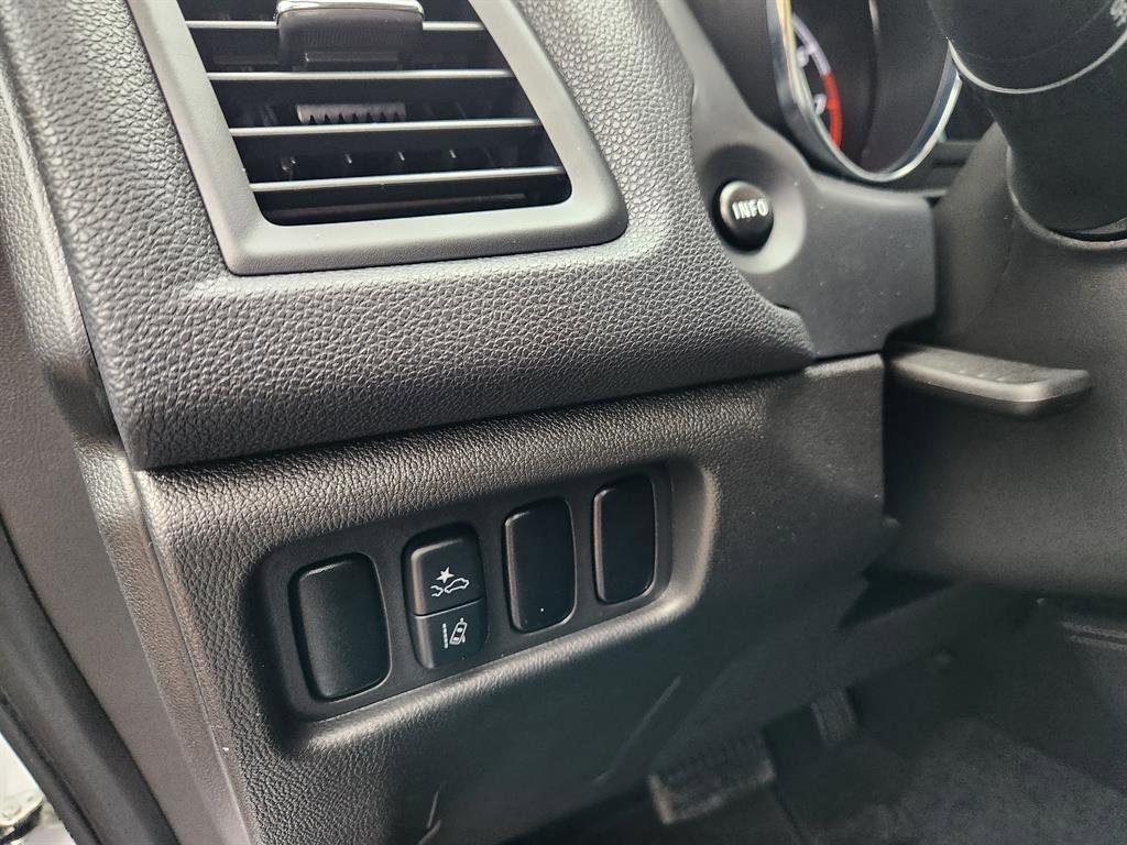 Used 2024 Mitsubishi Outlander Sport ES image 27