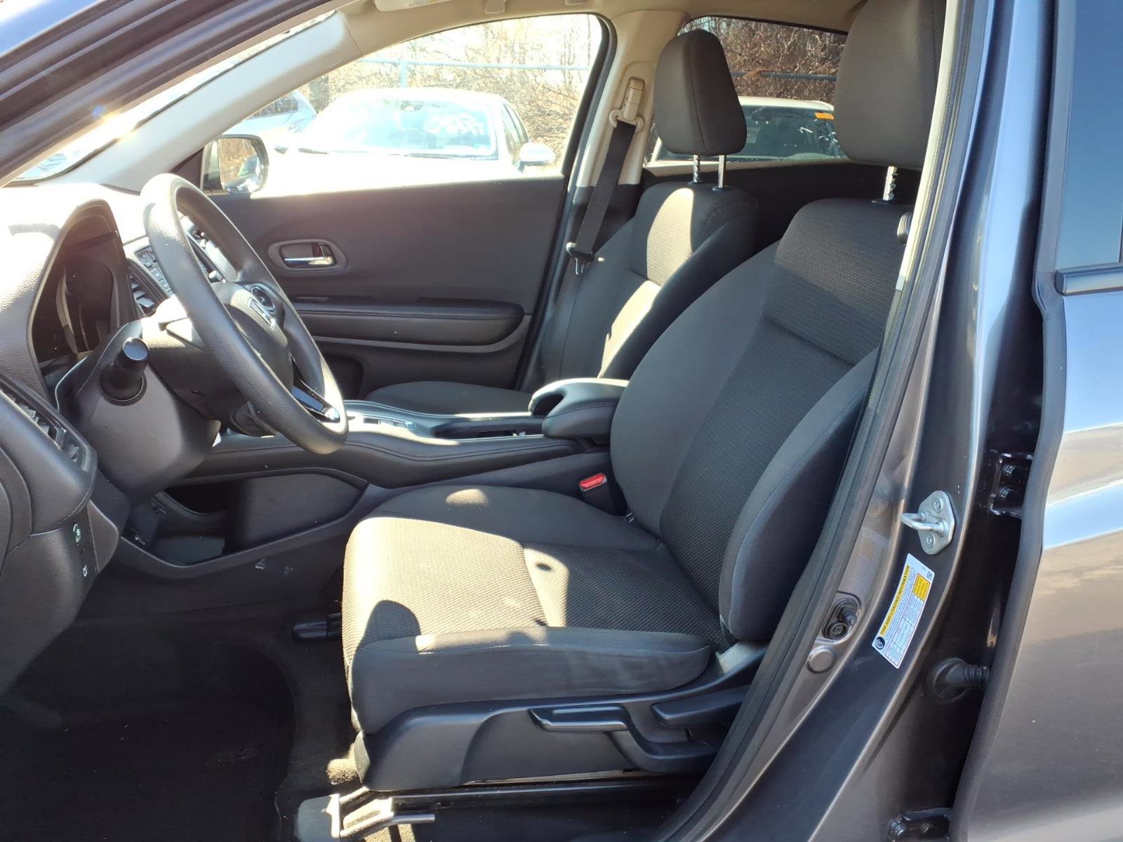Used 2022 Honda HR-V LX image 12