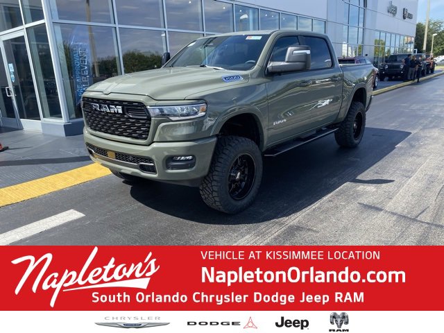 New 2026 RAM 1500 4x4 Crew Cab video 1