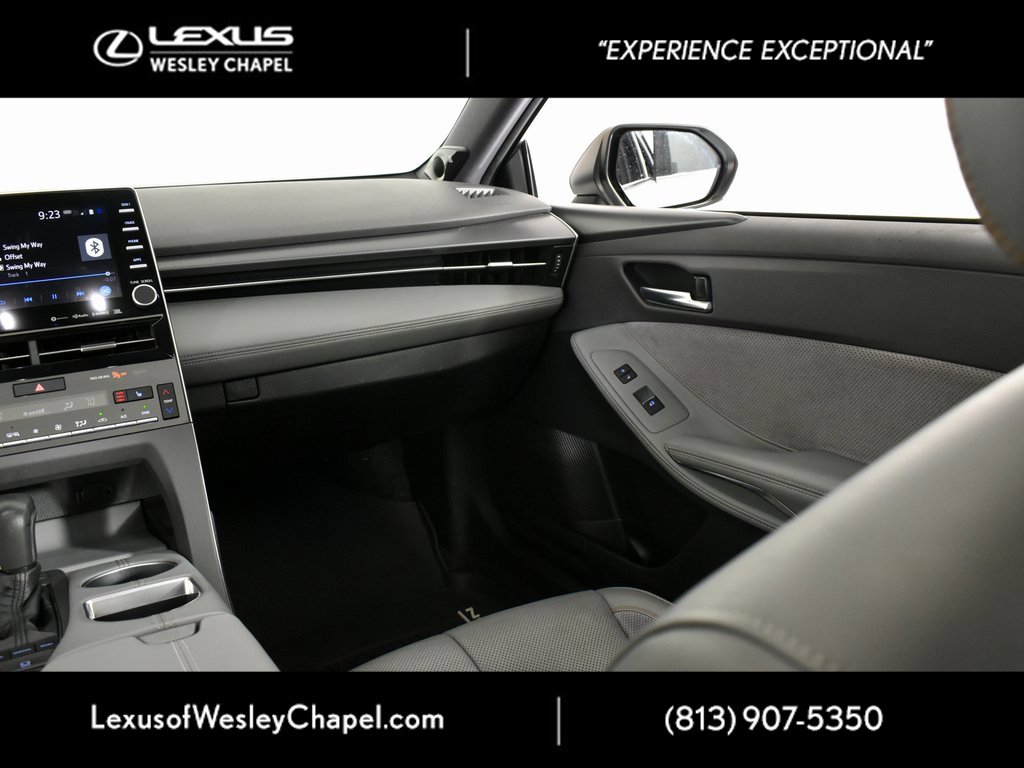 Used 2019 Toyota Avalon XSE image 25