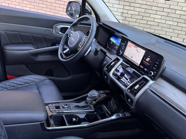 Used 2023 Kia Sorento SX Prestige AWD/4WD image 12