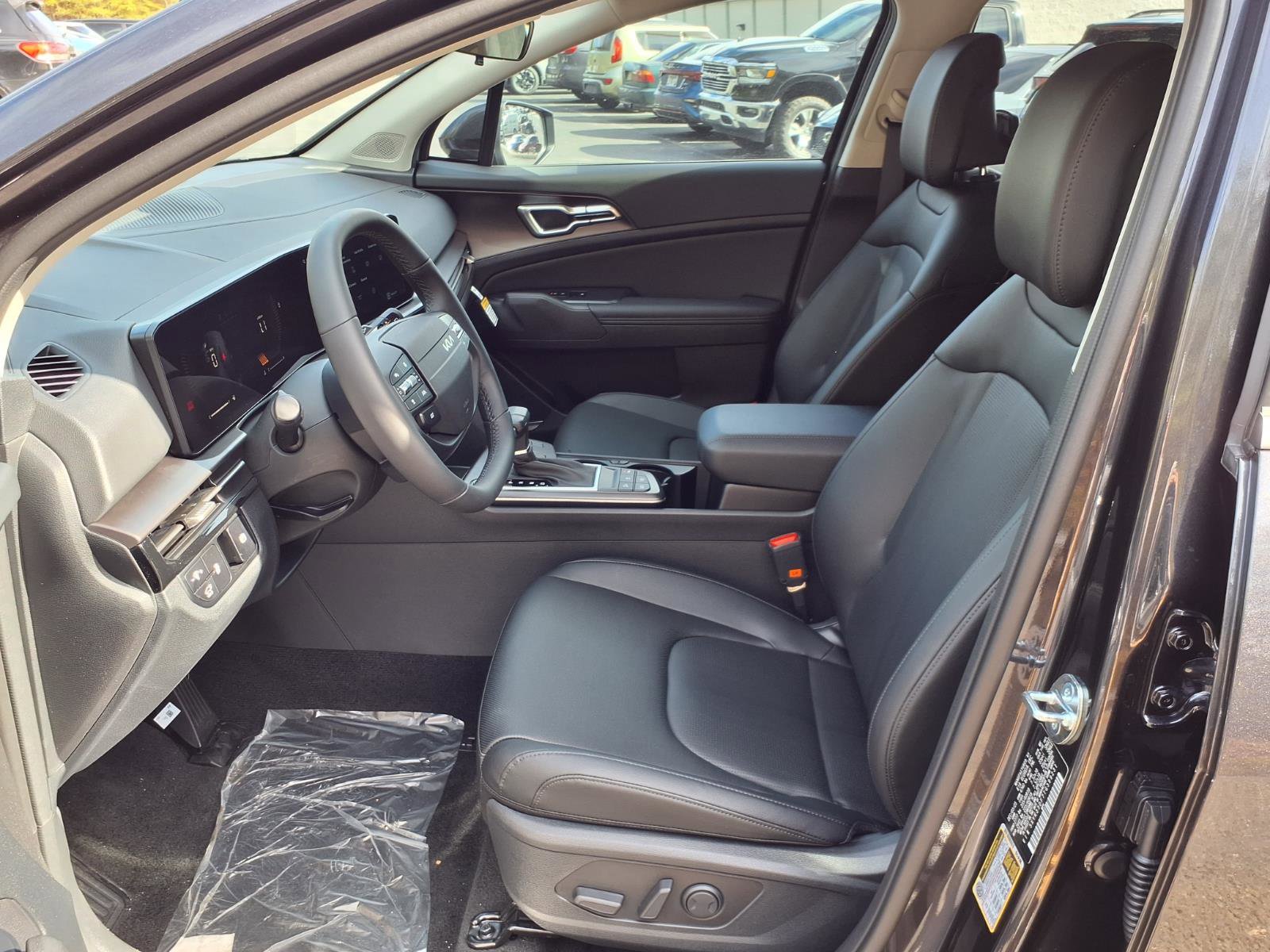 New 2026 Kia Sportage EX image 5