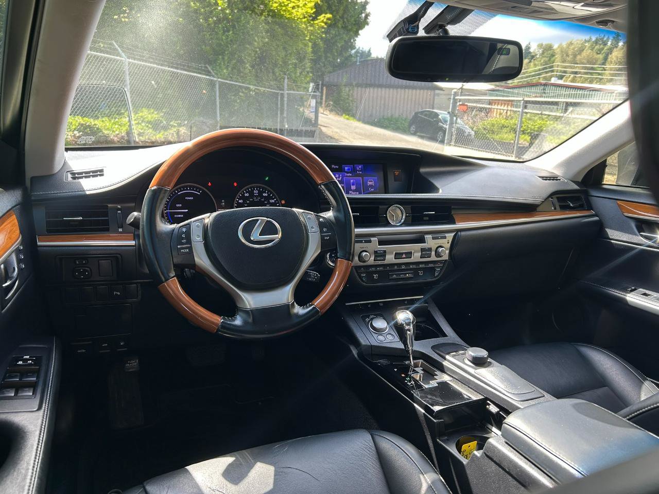 Used 2013 Lexus ES 300h w/ Premium Pkg FWD image 14