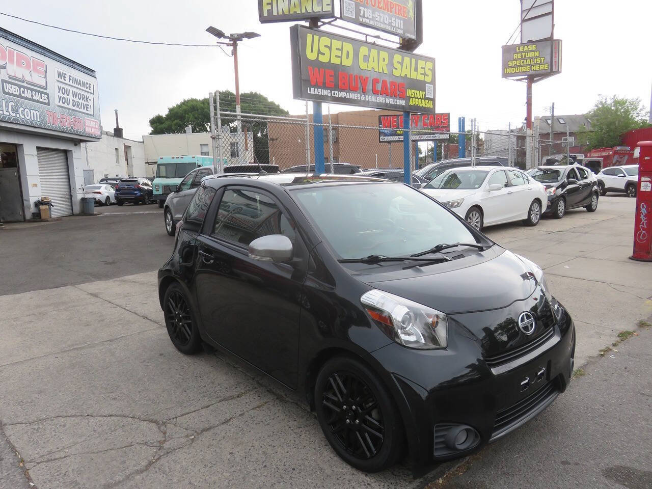 Used 2014 Scion iQ FWD image 3