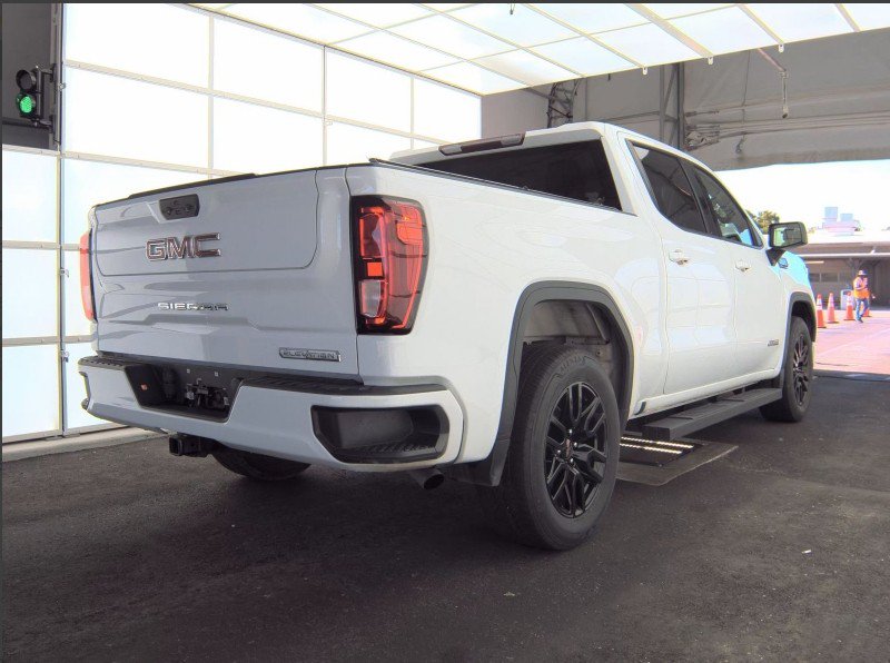 Used 2022 GMC Sierra 1500 Elevation RWD image 2