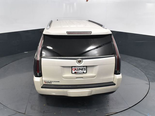 Used 2015 Cadillac Escalade ESV Luxury image 48