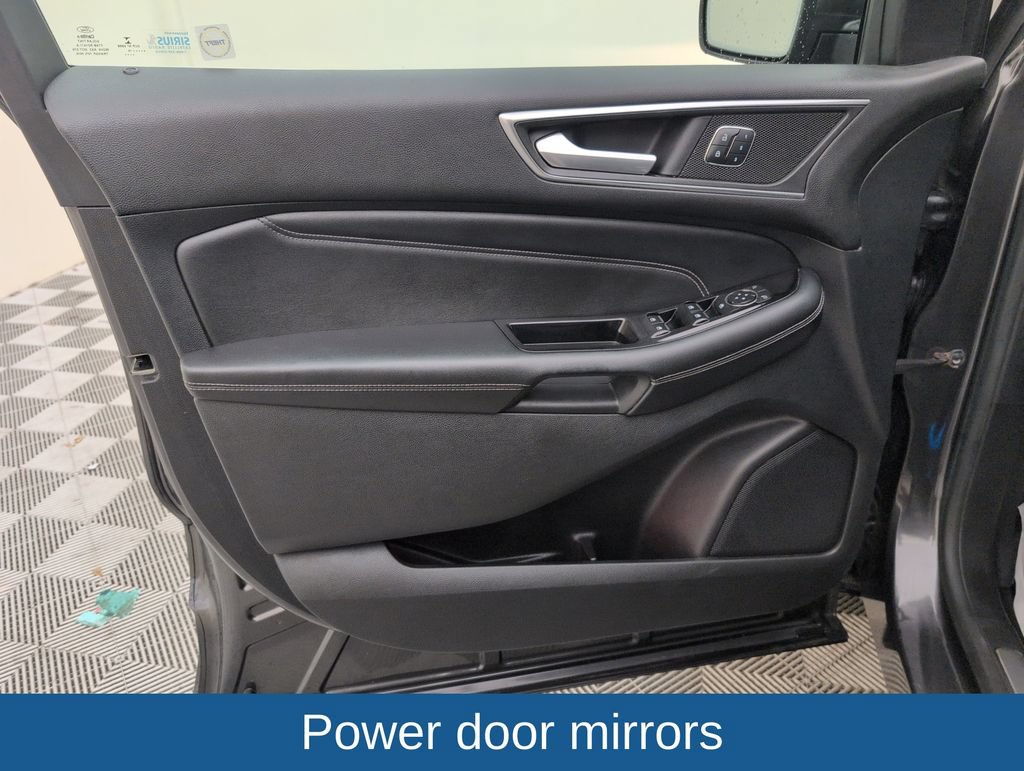 Used 2015 Ford Edge Titanium w/ Technology Package FWD image 31