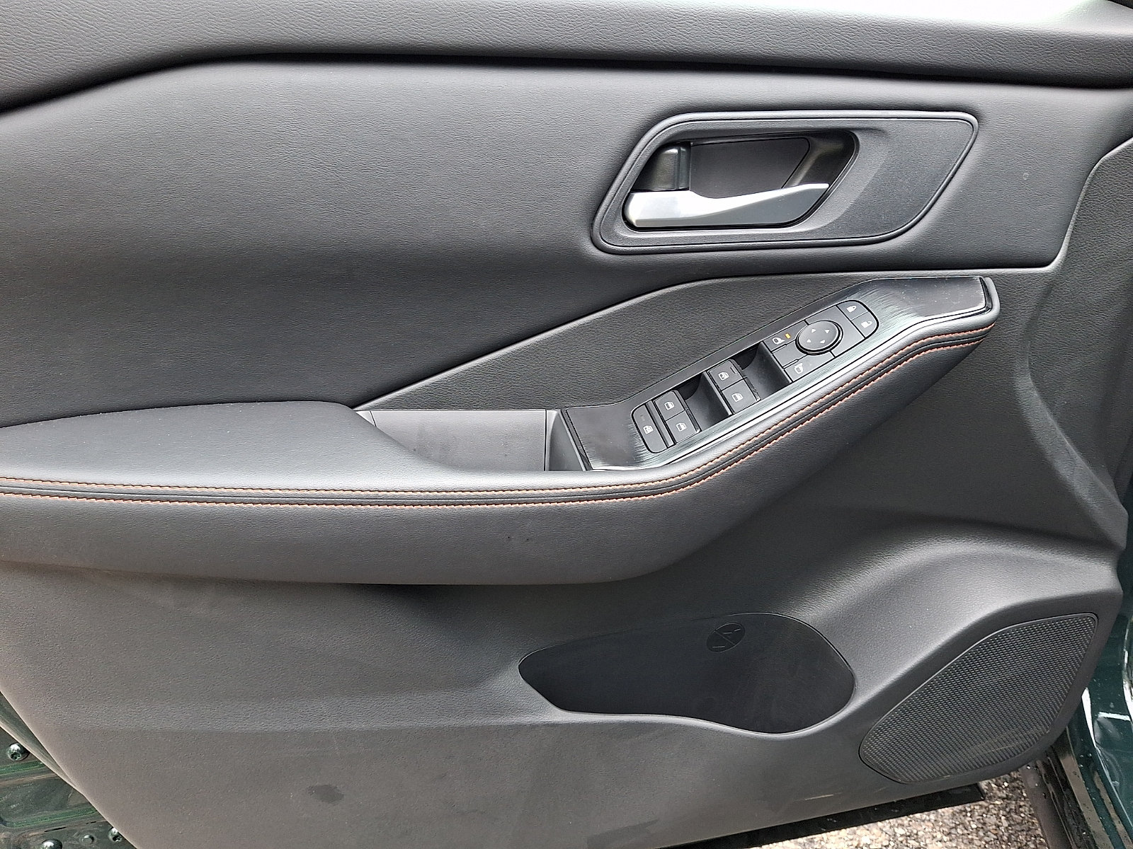 New 2026 Nissan Rogue SV AWD/4WD image 8
