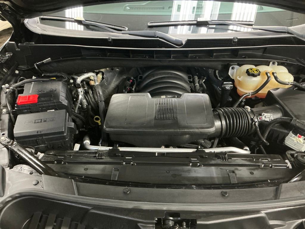 Certified 2022 GMC Yukon SLT w/ SLT Premium Package image 2