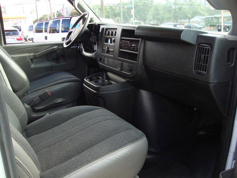 Used 2024 Chevrolet Express 2500 w/ Driver Convenience Package image 9