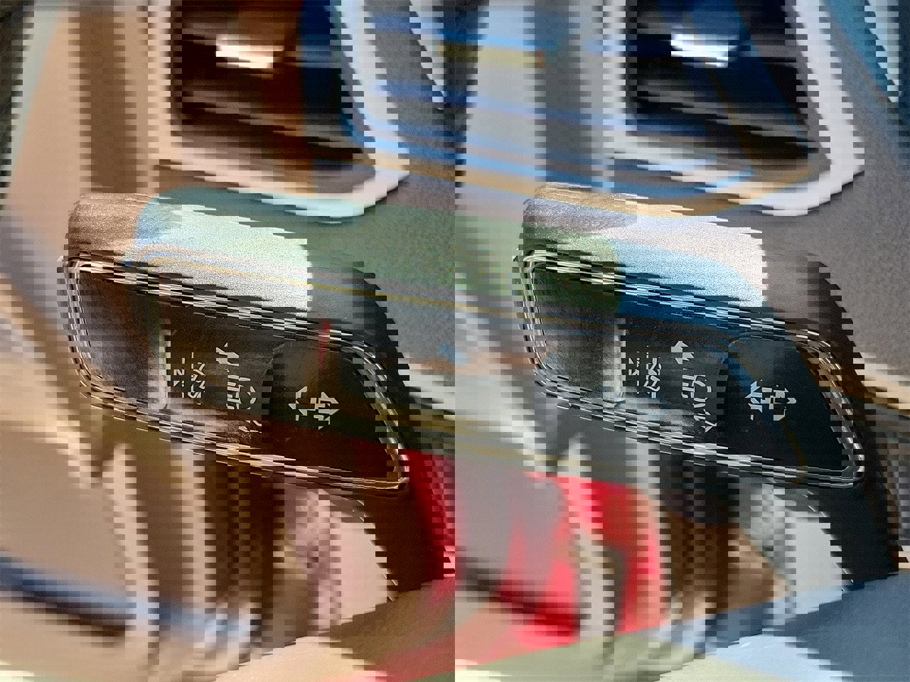 Used 2020 Lincoln MKZ Reserve image 30