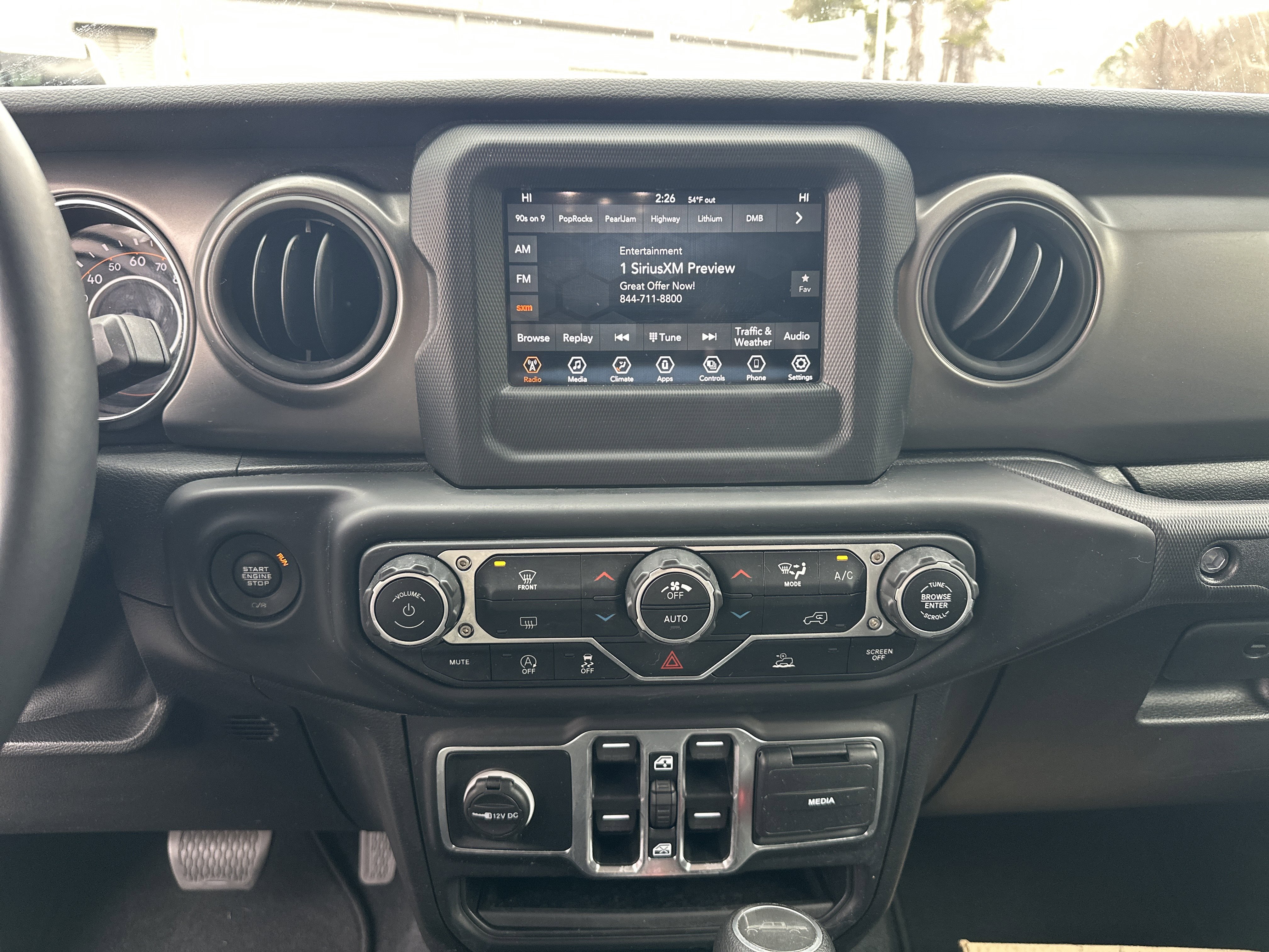 Used 2021 Jeep Gladiator Sport image 30