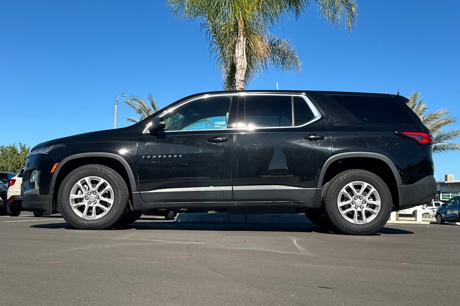 Certified 2023 Chevrolet Traverse LS w/ LPO, Cargo Package image 7
