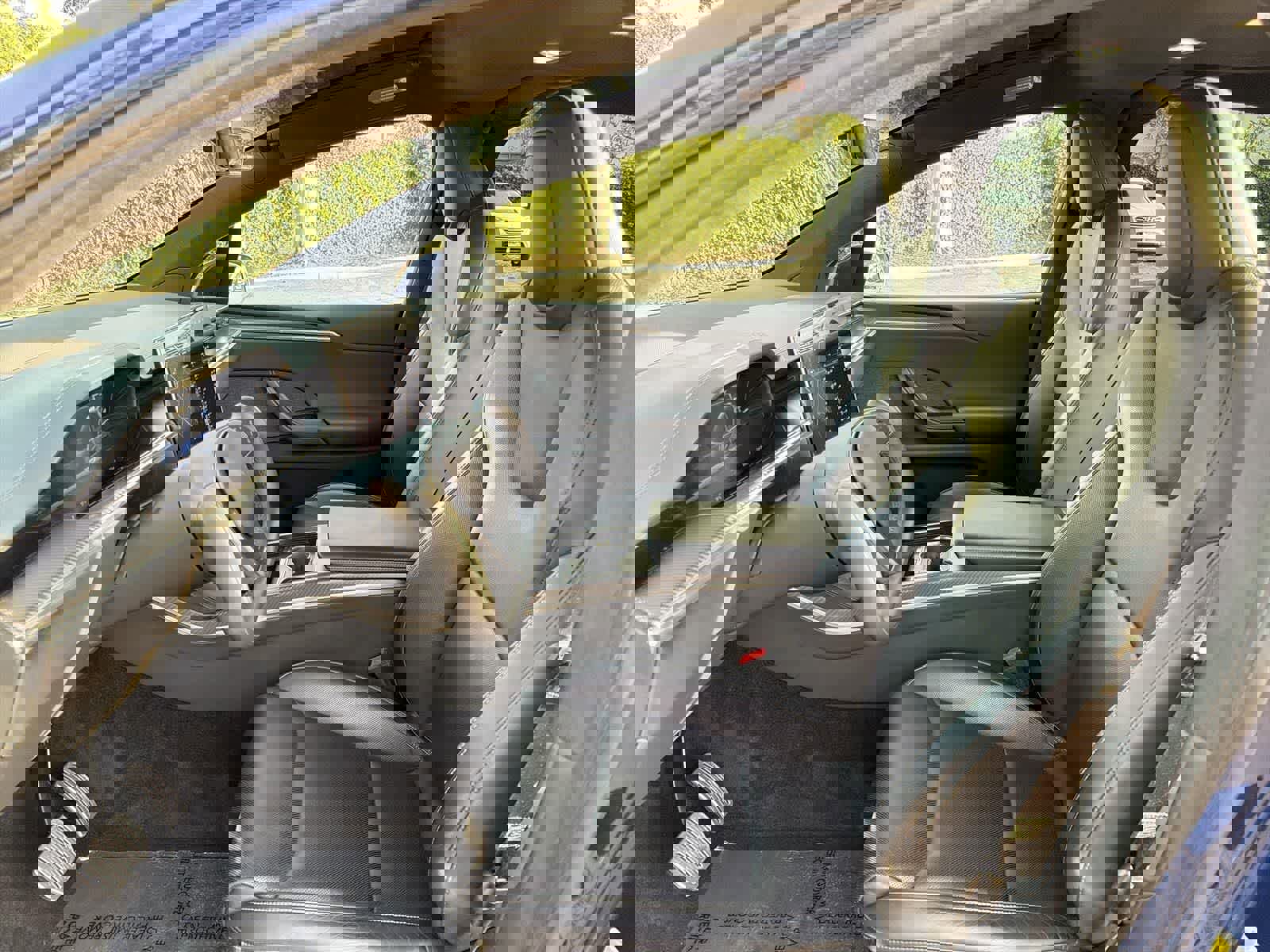 Used 2022 Tesla Model X Plaid image 25