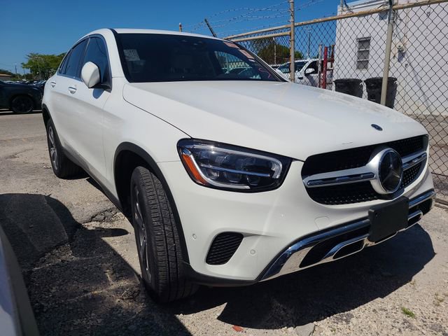 Used 2023 Mercedes-Benz GLC 300 4MATIC Coupe image 4