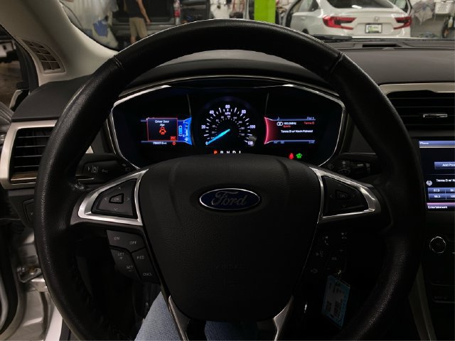 Used 2013 Ford Fusion SE FWD image 22
