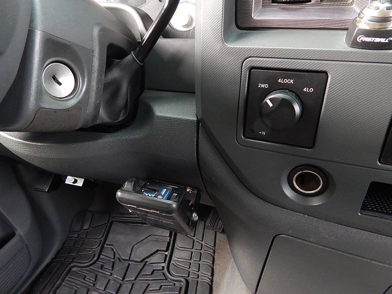 Used 2006 Dodge Ram 2500 Truck SLT image 22