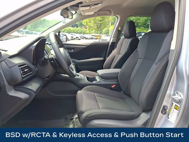 Used 2025 Subaru Outback Premium AWD/4WD image 2